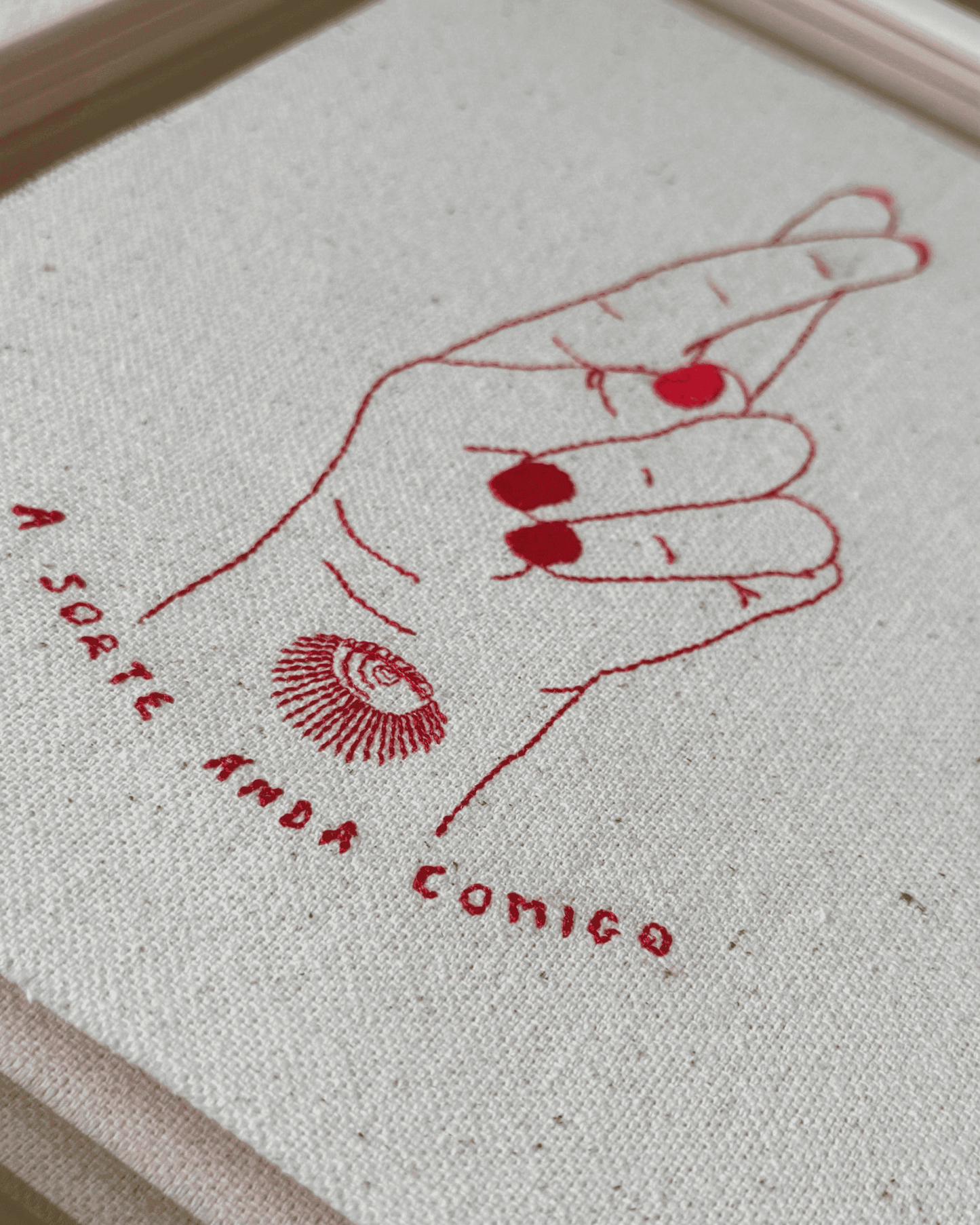 Quadro Bordado - A Sorte Anda Comigo