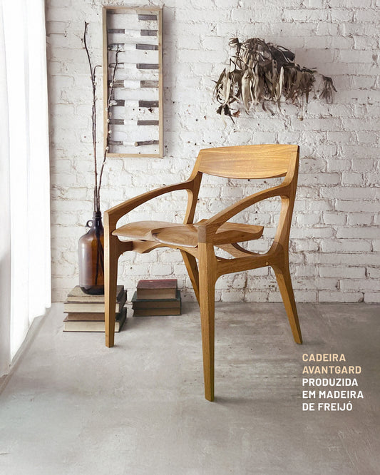Cadeira-Avantgard-1