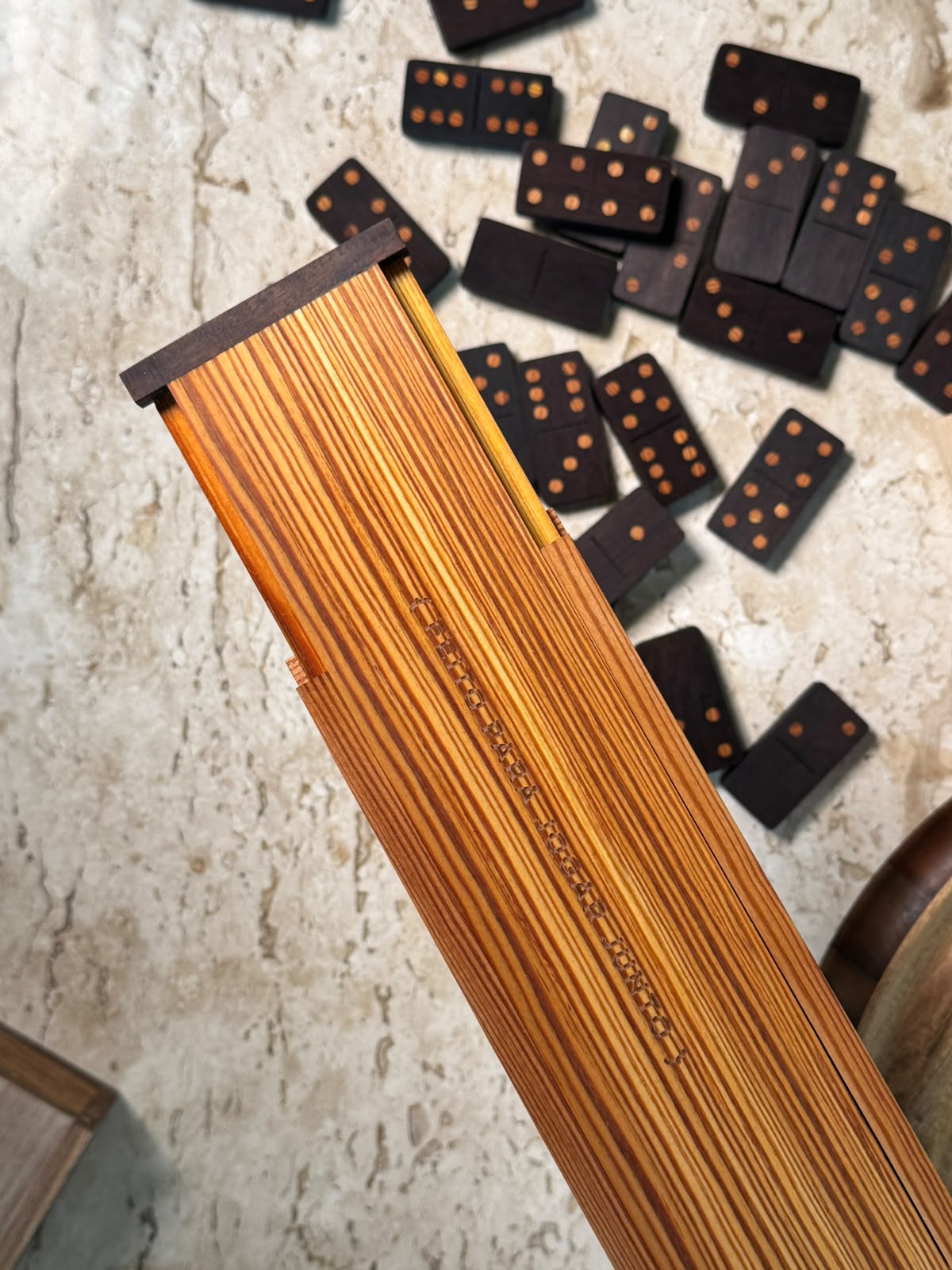 Domino-4