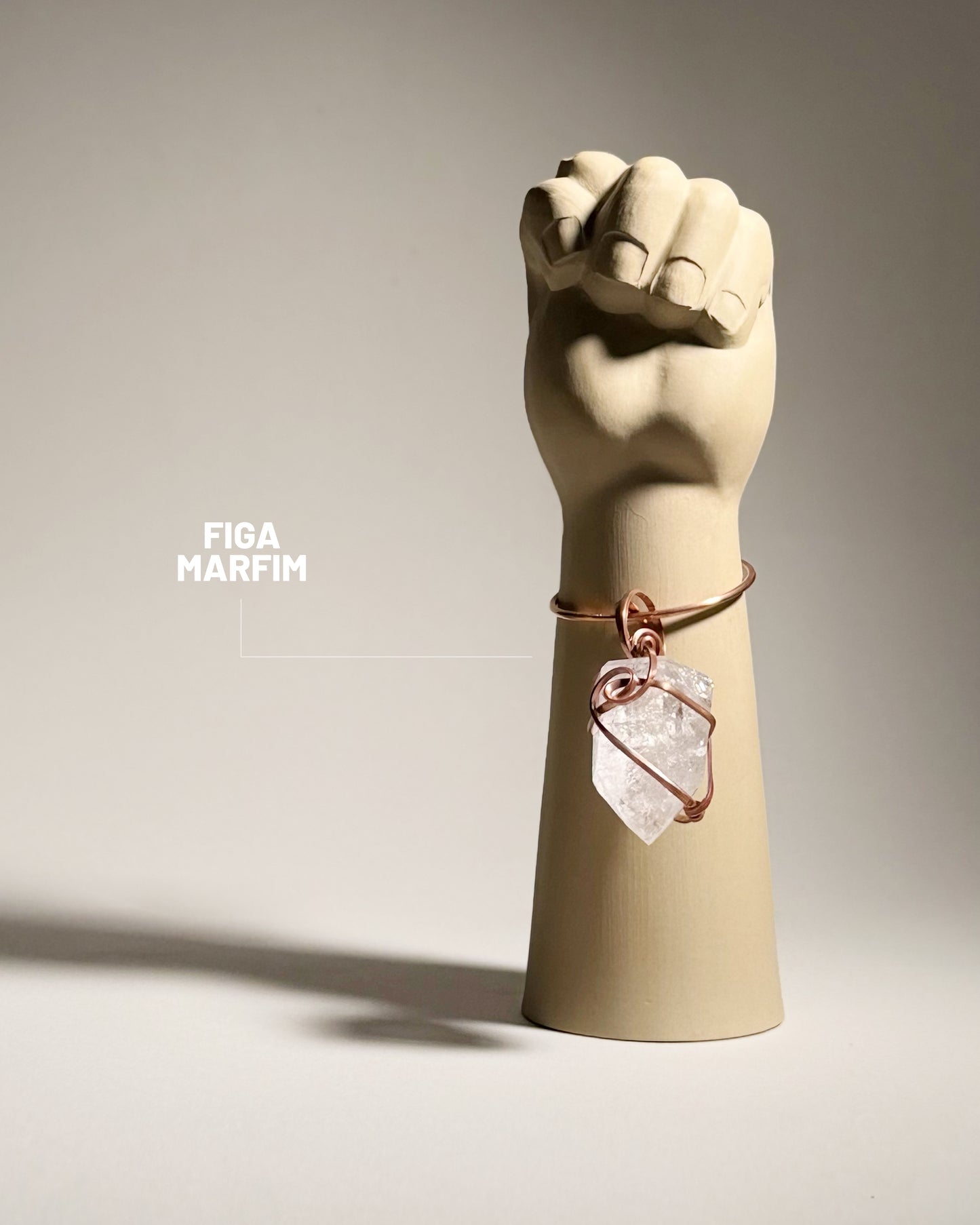 Figas em Cerâmica com Quartzo