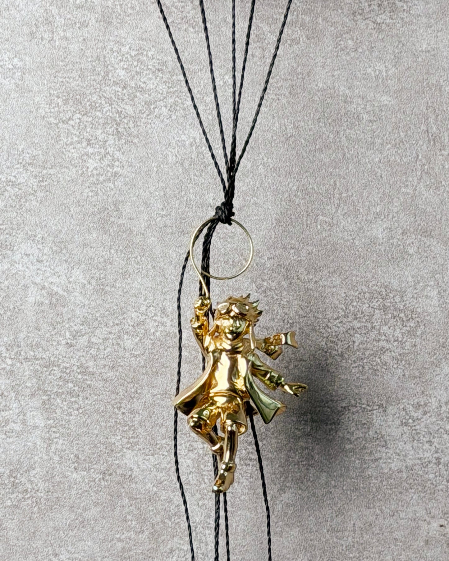 principe-em-ouro-com-passaros-2